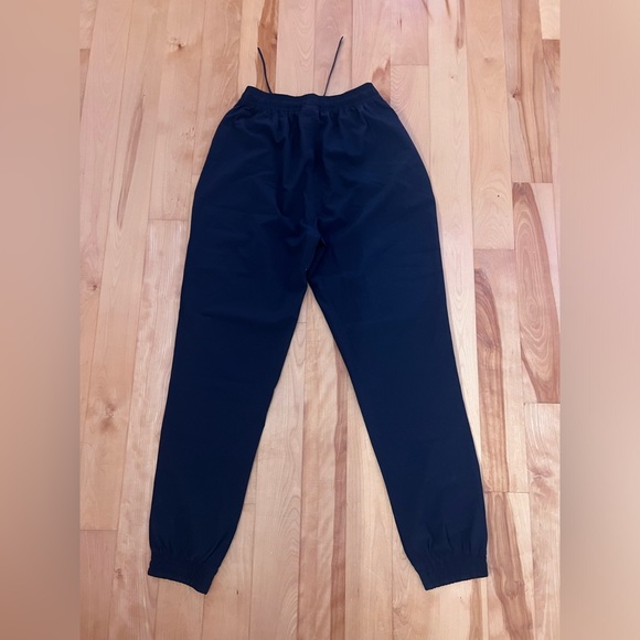 XS GYMSHARK SWEATPANTS - Picture 2 of 2